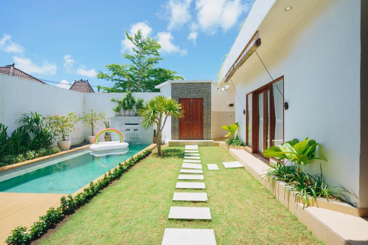 Villa Orked 3 With Family Room Seminyak Exterior photo