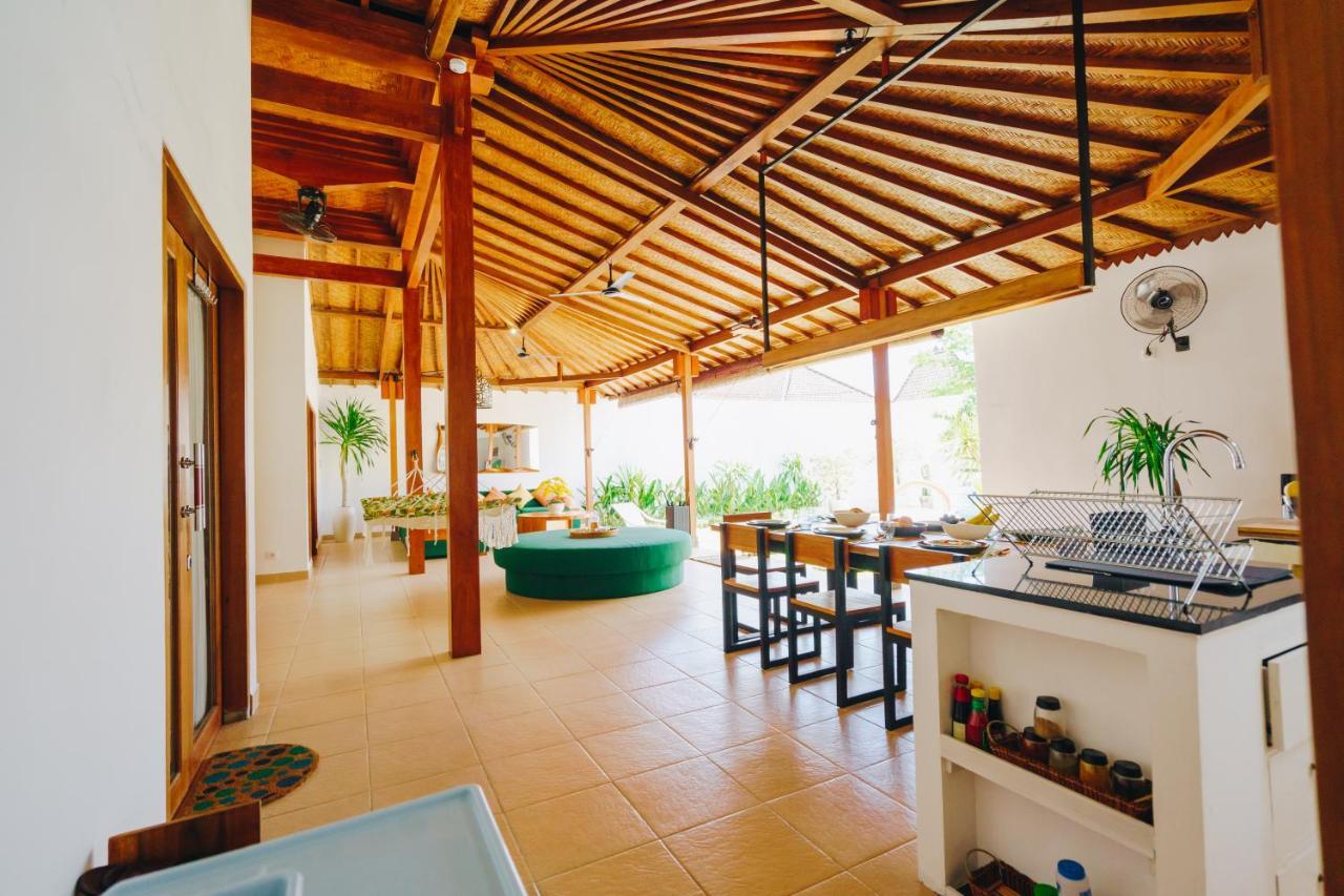 Villa Orked 3 With Family Room Seminyak Exterior photo