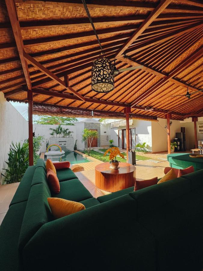 Villa Orked 3 With Family Room Seminyak Exterior photo