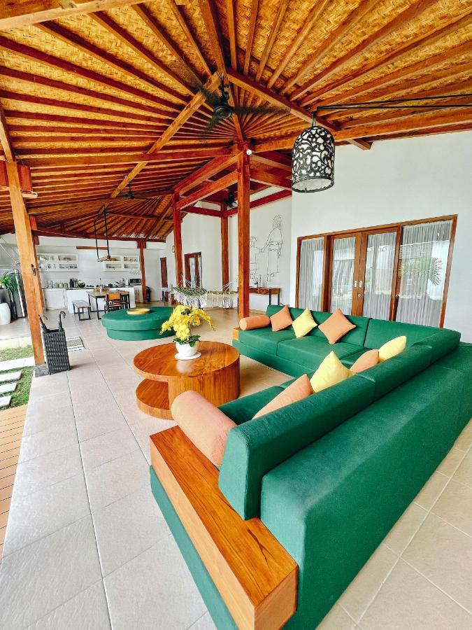 Villa Orked 3 With Family Room Seminyak Exterior photo