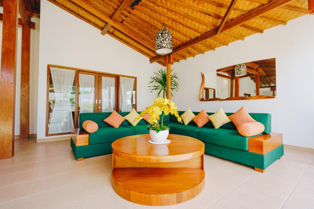 Villa Orked 3 With Family Room Seminyak Exterior photo