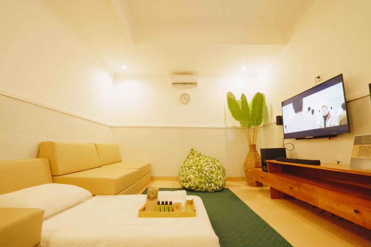 Villa Orked 3 With Family Room Seminyak Exterior photo
