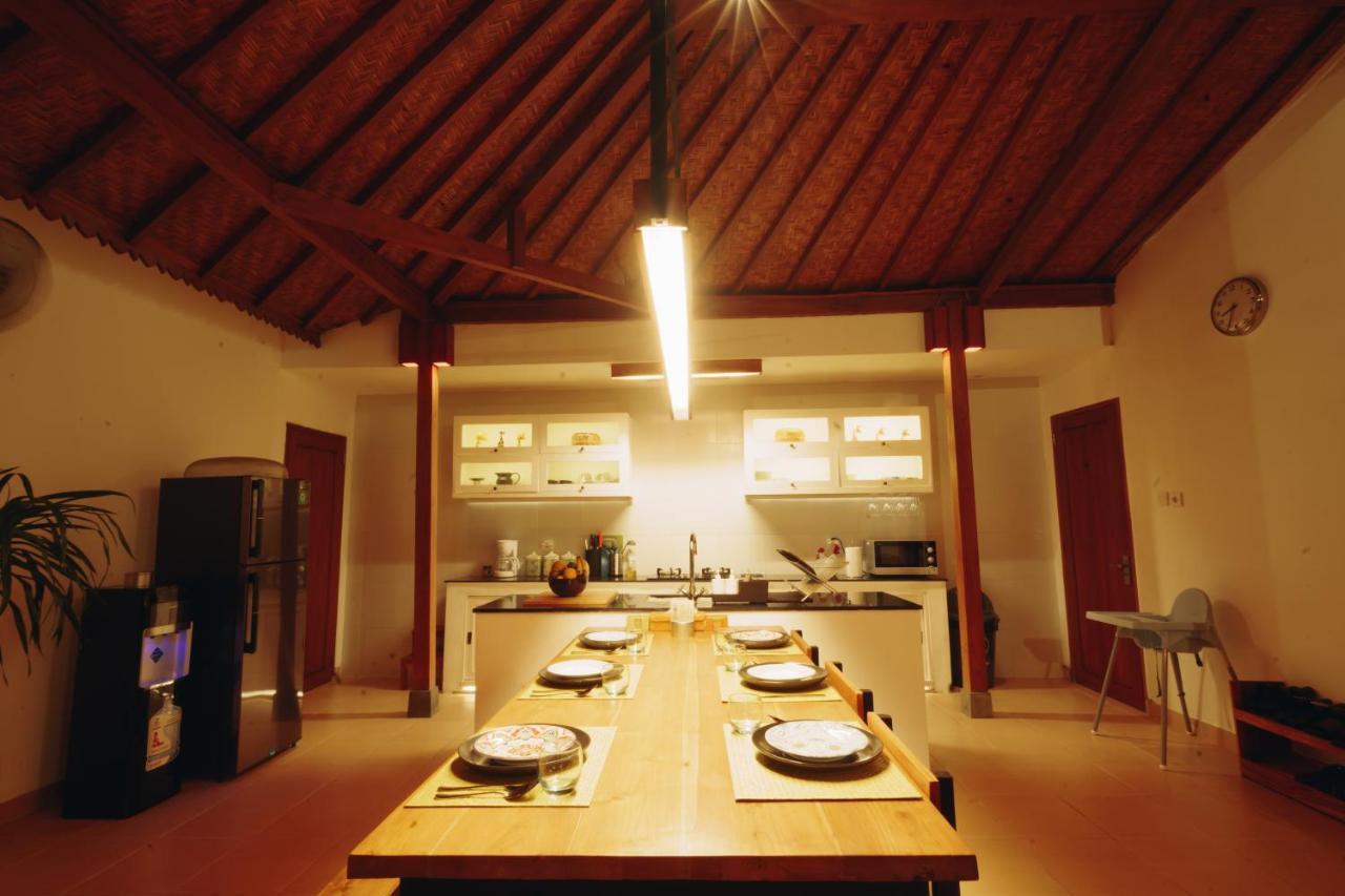Villa Orked 3 With Family Room Seminyak Exterior photo