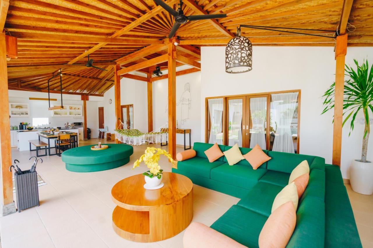 Villa Orked 3 With Family Room Seminyak Exterior photo